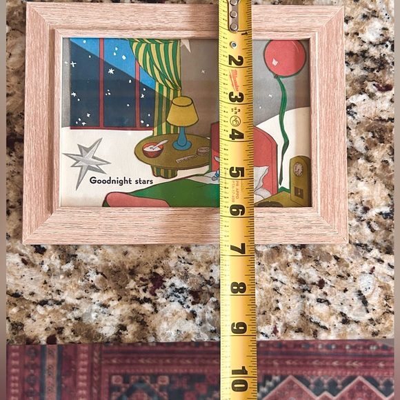 Wooden Frame with Illustrated Art - Picture 14 of 15